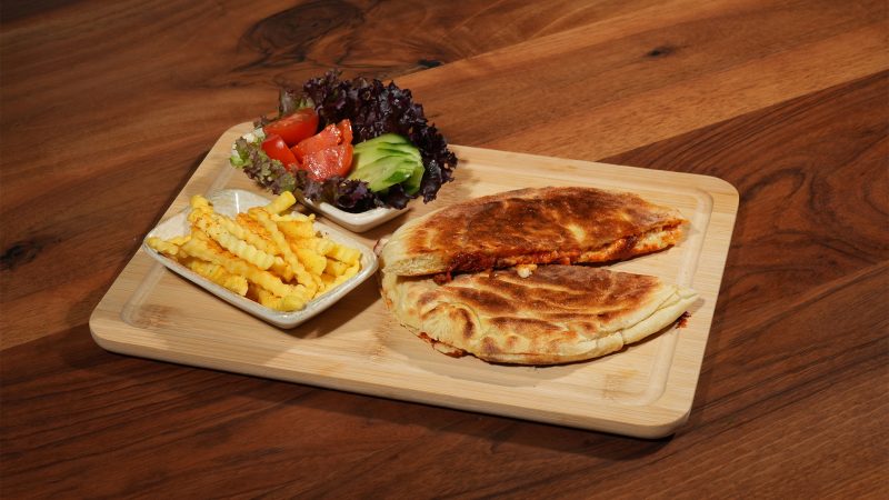 SUCUKLU KAŞARLI BAZLAMALI TOST
